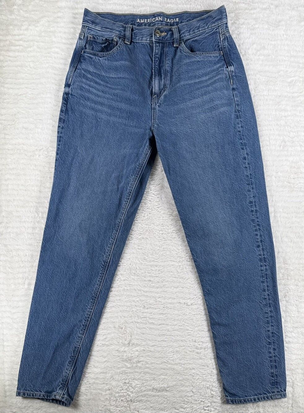 American Eagle Super High Rise Relaxed Mom Jeans 2 Regular Retro Tapered Leg